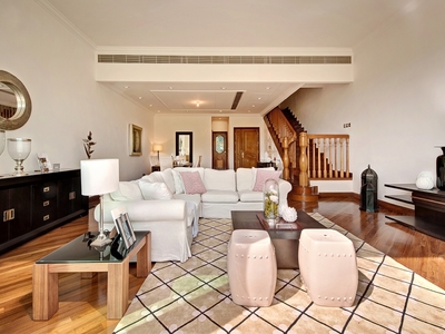 Town house &middot; For rent &middot; 5 bedrooms